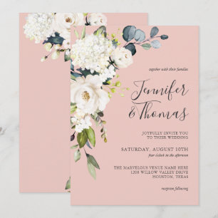Weiße Rosen und Hydrangea auf rosa Blumenhochzeit Einladung