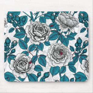 Weiße Rosen und Ladybusen Mousepad