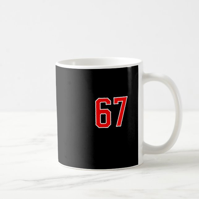 Weiße rote Sportmannschaft Nummer #67 Swea  Kaffeetasse (Rechts)