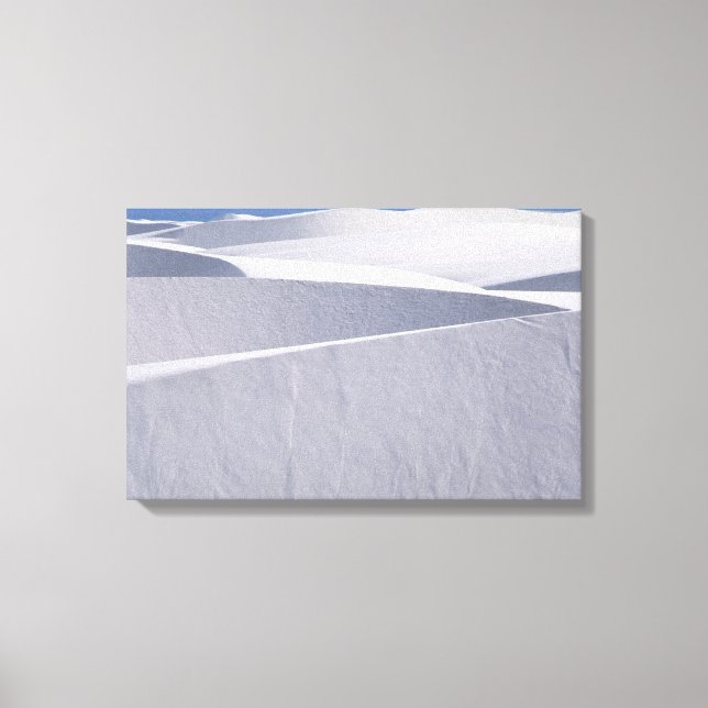 Weiße Sanddünen unter blauem Himmel Leinwanddruck (Vorderseite)