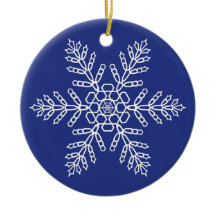 Weiße Schneeflocke auf blauem Hintergrund