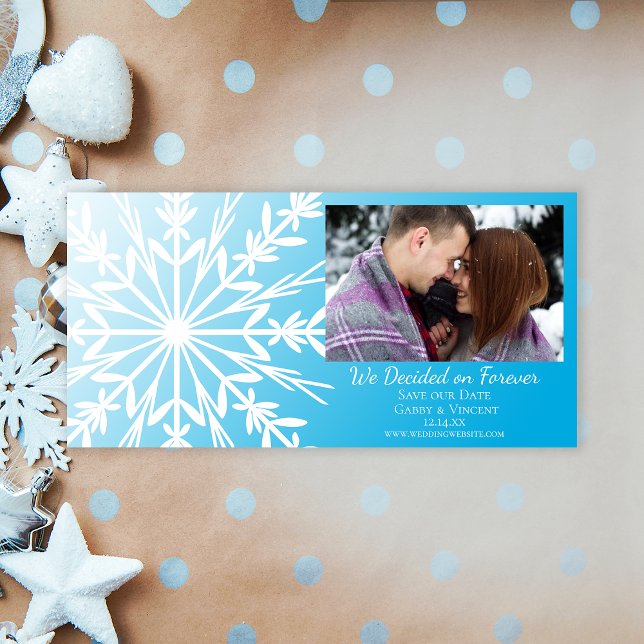 Weiße Schneeflocke bei Aquamariner Winterhochzeit Save The Date (Von Creator hochgeladen)
