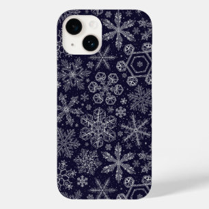 Weiße Schneeflocken auf blau Case-Mate iPhone 14 Hülle