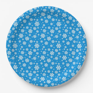 Weiße Schneeflocken auf mittelblauem Wintermuster Pappteller
