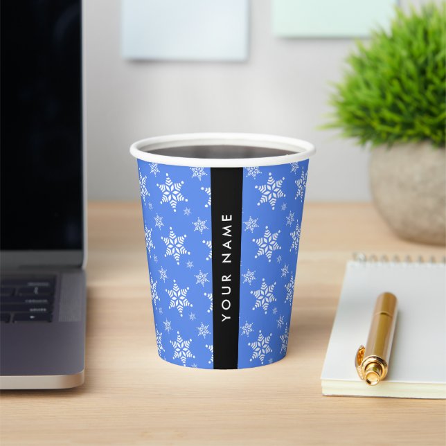 Weiße Schneeflocken, Blau, Ihr Name, Personalisier Pappbecher (InSitu)