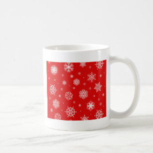 Weiße Schneeflocken im roten Hintergrund Kaffeetasse