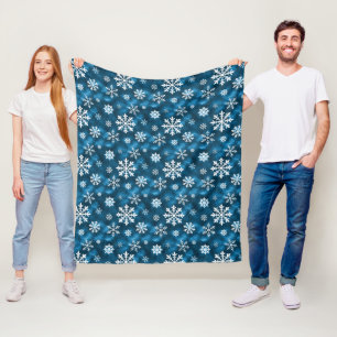Weiße Schneeflocken Muster auf blauem Winter Fleecedecke