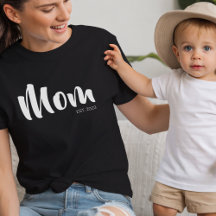 Weiße Schrift etablierte Mutter schwarzes T-Shirt