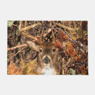 Weiße Schwanz Hirsch Herbst Energie auf einem Fußmatte