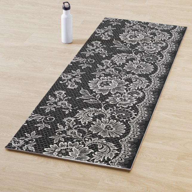 Weiße Spitze auf Schwarz Yogamatte (Beispiel)