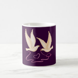 Weiße Tauben machen Herz-Tasse Kaffeetasse