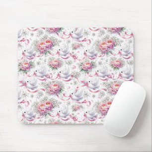 Weiße Tauben mit rosa Pfingstrosen und Bändern Mousepad