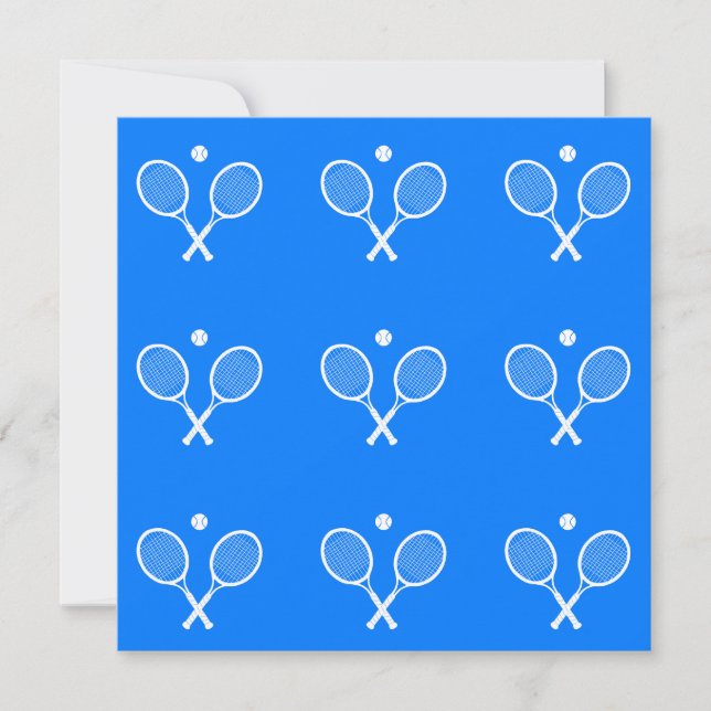 Weiße Tennisschläger und ein blaues Ball-Hintergru Karte (Vorderseite)