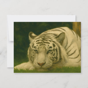 Weiße Tiger-Ruhen im Wald-Schatten Postkarte