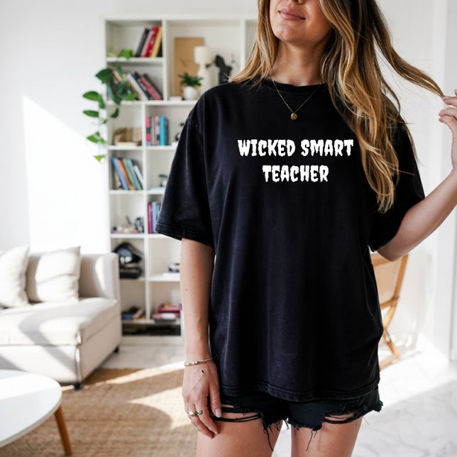 Weiße Typografie für die Wicked Smart Teacher T-Shirt (Von Creator hochgeladen)