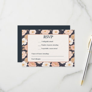Weiße und gedämpfte rosa Blumen auf Dunkelblau RSVP Karte