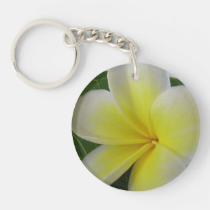Weiße und gelbe Frangipani Schlüsselanhänger