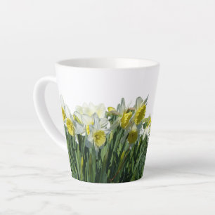 Weiße und gelbe Hülsenfrüchte Kruste. BC White Lat Milchtasse