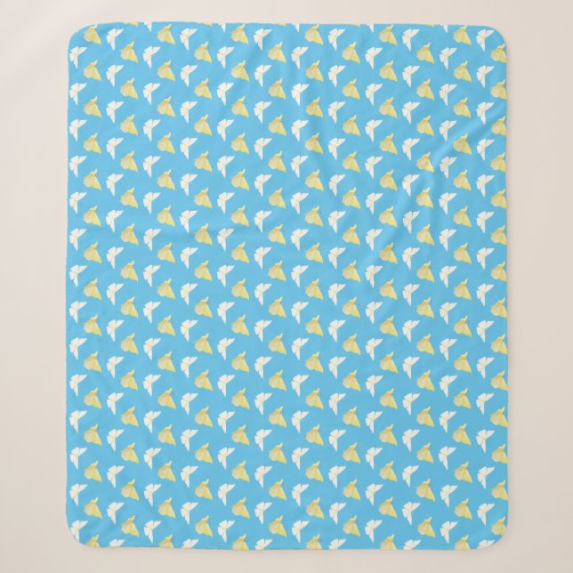 Weiße und hellgelbe Schmetterlinge fliegen blau Sherpadecke (Vorderseite)