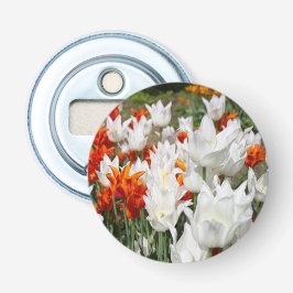 Weiße und Ingwer Tulpen im Garten Flaschenöffner