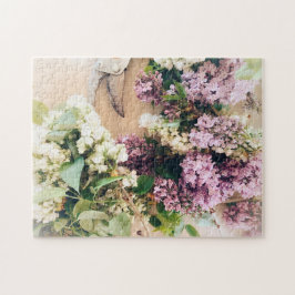 Weiße und lila Lila mit Prallpflaumen