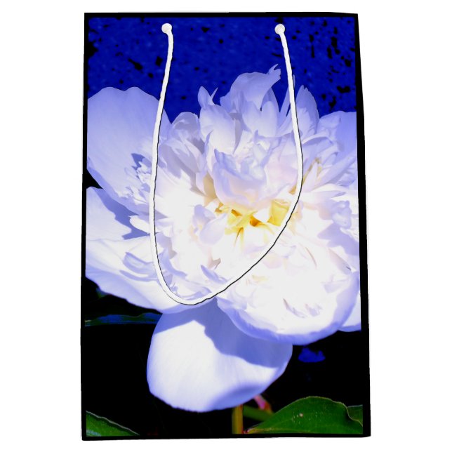 Weiße und lila Peonie Mittlere Geschenktüte (Vorderseite)