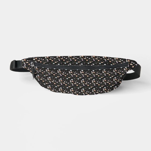 Weiße und pfirsichfarbene Wildblumen auf Black Fan Bauchtasche (Vorderseite)