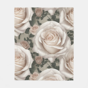 Weiße Vintage-Rose Fleecedecke