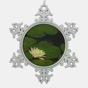 Weiße Wasserlilie I Friedliche Blumenfotografie Schneeflocken Zinn-Ornament