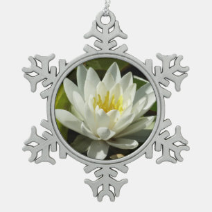 Weiße Wasserlilie und Blüten Schneeflocken Zinn-Ornament