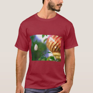 Weiße Weihnachtsrose T-Shirt