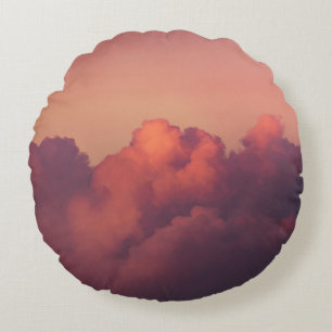 WEIßE WOLKEN UND BLAUER HIMMEL RUNDES KISSEN