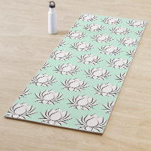 Weiße Yogamatze mit Lotus-Blume-Motivationsmuster