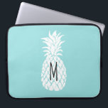 weißer Ananas Laptopschutzhülle<br><div class="desc">Monogramm tropische Ananas</div>