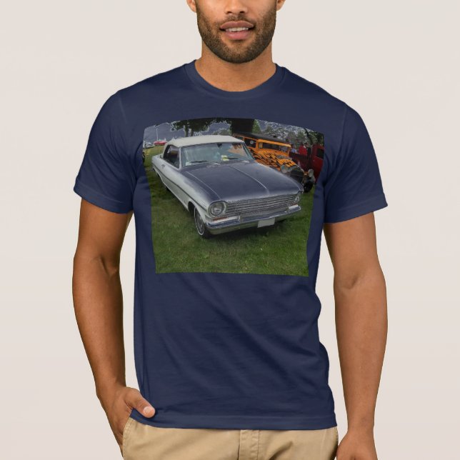 weißer chevy Nova 1963 mit Vorderansicht des T-Shirt (Vorderseite)