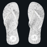 Weißer Glitzer und Diamond Flip Flops<br><div class="desc">Schön und sehr elegant aussehend Drehte Flop Shoes mit Imitaten weiße Diamanten auf einem Imitat weißen Glitzer Hintergrund bereit für Sie mit Ihrem ersten personalisieren. ⭐ Dieses Produkt ist zu 100% benutzerdefinierbar. *****Klicken Sie auf die SCHALTFLÄCHE ANKLICKEN, um hinzuzufügen, zu löschen, zu verschieben, zu verändern, umzudrehen, zu drehen, etc... alle...</div>