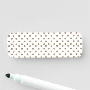 weißer Hintergrund mit braunen Polka-Punkten Namensschild