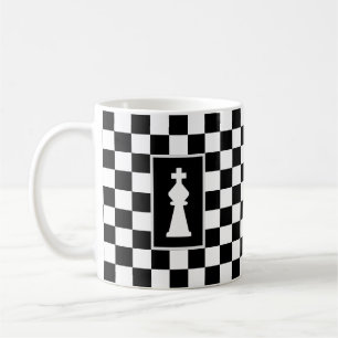 Weißer König auf Schwarz-Weiß-Schachbrett-Kaffeeta Kaffeetasse