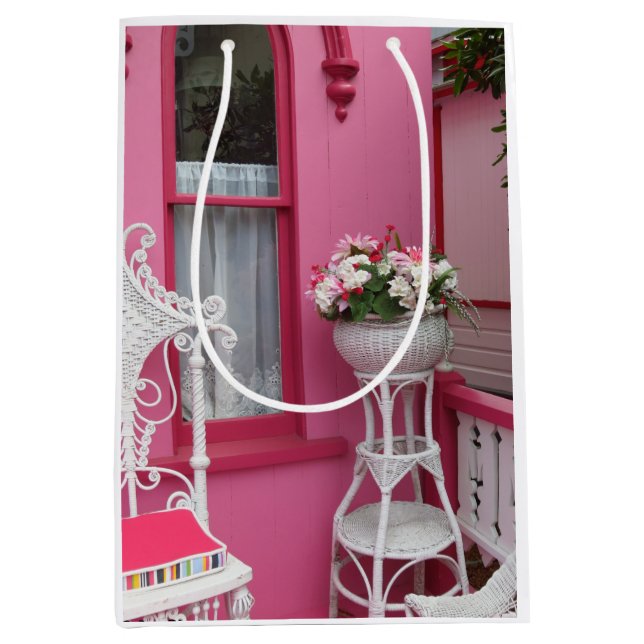 Weißer Korb auf Rosa - Martha's Vineyard Mittlere Geschenktüte (Vorderseite)