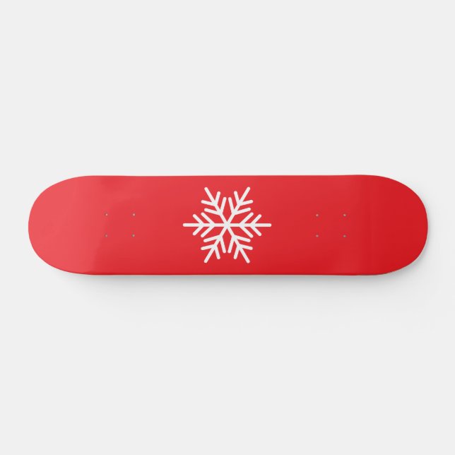 Weißer nordischer Schneeflocken hellroter Hintergr Skateboard (Horizontal)