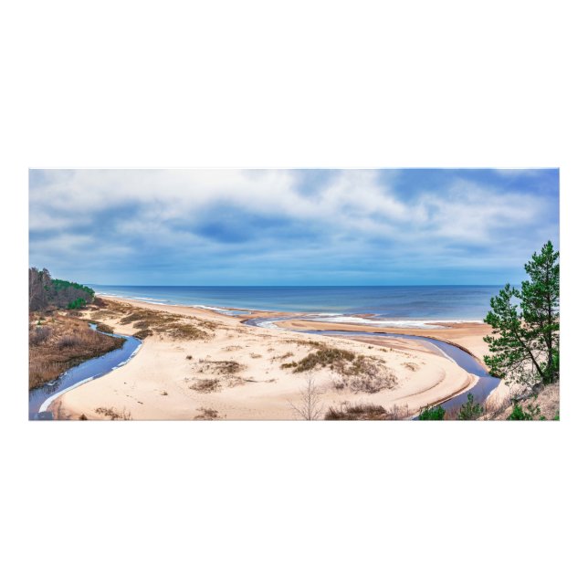 Weißer Sandstrand an der Ostsee in Lettland Fotodruck (Vorne)
