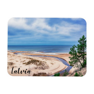 Weißer Sandstrand an der Ostsee in Lettland Magnet