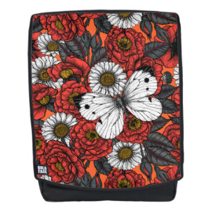 Weißer Schmetterling und Rose Rucksack