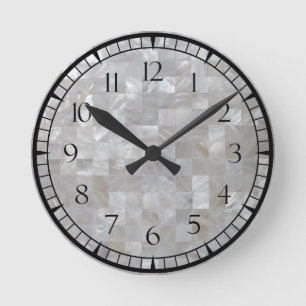 Weißer silberner Perlmuttdruck mit Ziegeln gedeck Runde Wanduhr