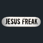 Weißer Skateboard von Jesus Freak<br><div class="desc">Rippen Sie es hoch und zeigen Sie Ihre Liebe für Ihren Herrn und Erretter gleichzeitig!  Dieses Forum ist eine großartige Möglichkeit,  Gespräche über Gott mit anderen zu beginnen,  auf die Sie treffen können.  Stehen Sie für den Herrn!  Sie können den Schriftart und die Farbe des Schriftartes anpassen.</div>