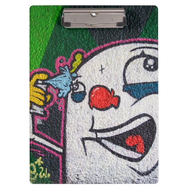 Weißer Typ mit Spray kann Graffiti Klemmbrett (Vorderseite)