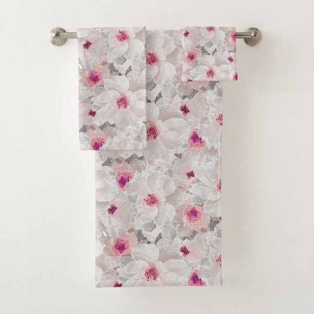 Weißer und rosafarbener Blumen Badhandtuch Set (Insitu)
