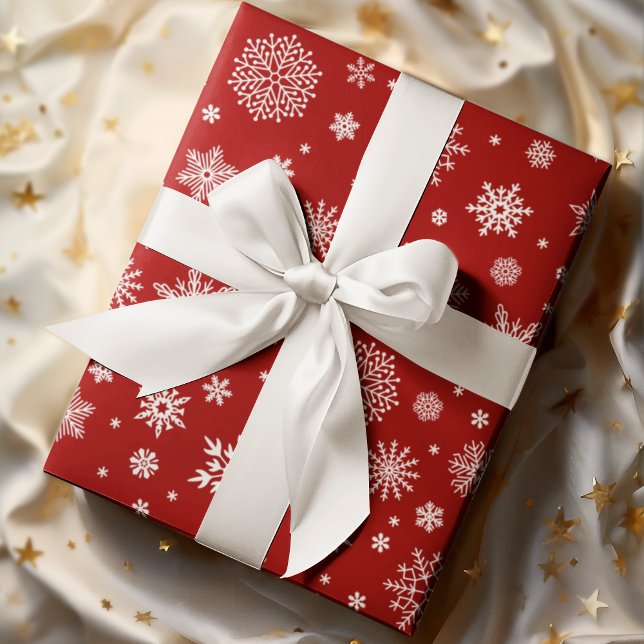 Weißer Winter Schneeflocken hell rot Geschenkpapier (Von Creator hochgeladen)