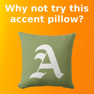 Weißes Anfangsmonogramm auf Olive Green Minimalist Kissen