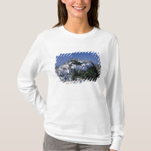 Weißes Dorf Casares, Andalusien, Spanien T-Shirt